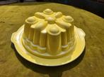 Antieke 2-delige gele puddingvorm, P. Regout., Antiek en Kunst, Antiek | Keramiek en Aardewerk, Verzenden