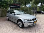 BMW 3-serie 320i Lifestyle Executive Nav Leder Clima, Auto's, 2171 cc, Achterwielaandrijving, Leder en Stof, Handgeschakeld