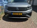 Volkswagen  Tiguan Allspace, Business+ 7p 2022 Grijs, Auto's, USB, 2205 kg, Zwart, 1984 cc