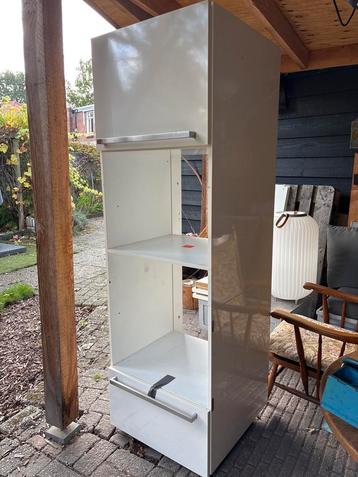 Witte inbouw keukenKast met Planken en Lades beschikbaar voor biedingen