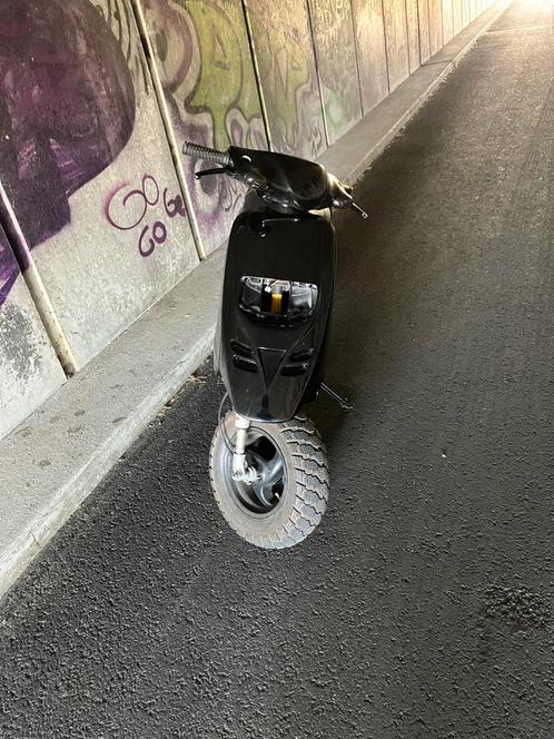 Piaggio Typhoon 125cc, Fietsen en Brommers, Scooters | Piaggio, Zo goed als nieuw, Overige modellen, Benzine, Ophalen of Verzenden