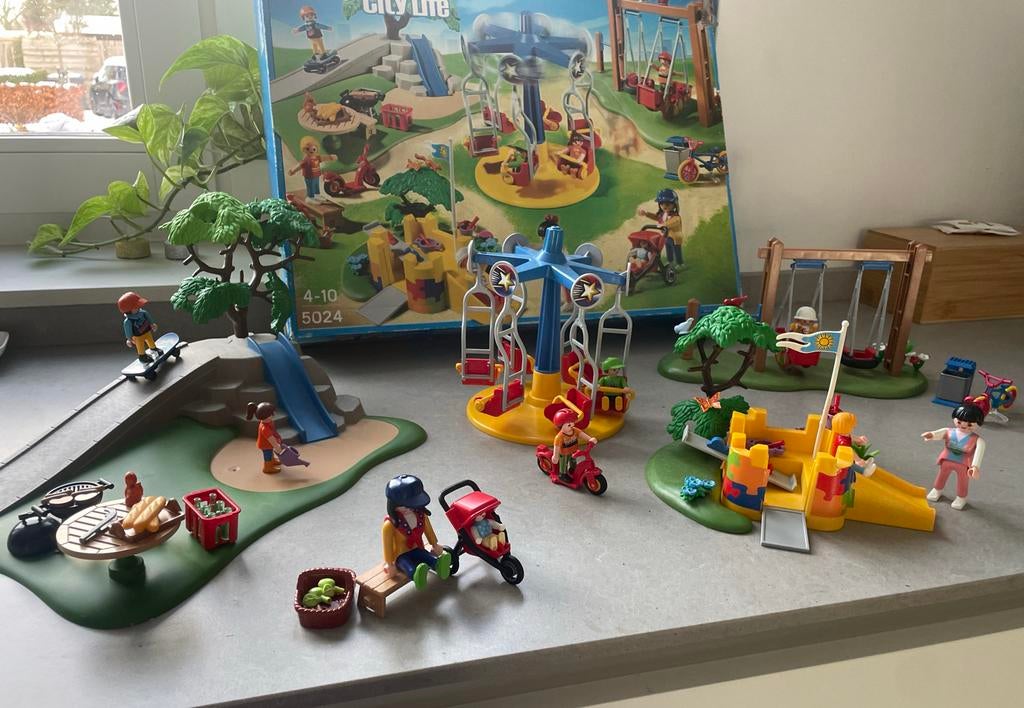 Playmobil City Life grote Speeltuin (5024) - Complete Set!, Kinderen en Baby's, Speelgoed | Playmobil, Zo goed als nieuw, Complete set