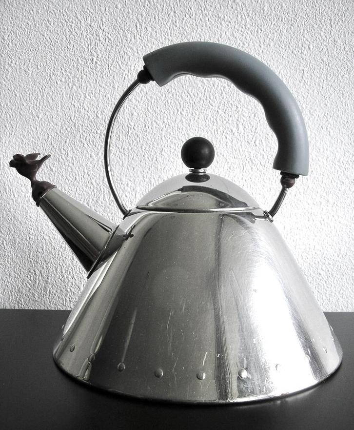 Alessi fluitketel, ontwerp Michael graves, Antiek en Kunst, Antiek | Keukenbenodigdheden, Ophalen of Verzenden
