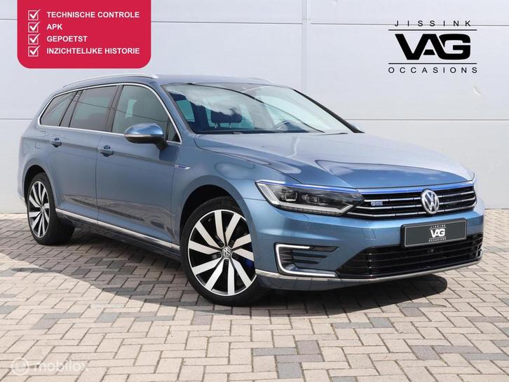 Volkswagen Passat 1.4 TSI GTE Highline Pano Trekhaak Virtual, Auto's, Volkswagen, Bedrijf, Te koop, Passat, ABS, Achteruitrijcamera