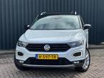 Volkswagen T-Roc 1.5 TSI Sport VIRTUAL/PANO/NAVI, 4 cilinders, 150 pk, Leder en Stof, Wit