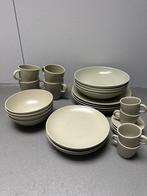 IKEA FARGKLAR Servies set green, Ophalen, Zo goed als nieuw, Overige stijlen, Bord(en)