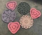 Gehaakte boho onderzetters Valentijn kleedje placemat hart, Ophalen of Verzenden, Nieuw, Bord
