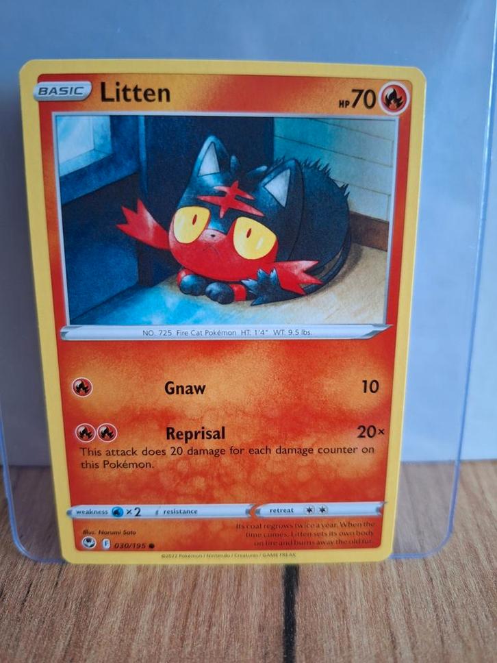 Litten 030/195. Silver Tempest. Pokémon, Hobby en Vrije tijd, Verzamelkaartspellen | Pokémon, Zo goed als nieuw, Losse kaart, Ophalen of Verzenden