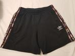 Adidas korte joggingbroek, maat L, Kleding | Heren, Sportkleding, Ophalen of Verzenden, Zo goed als nieuw, Algemeen
