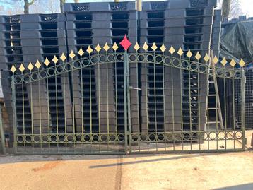 Poort draaihek 2 delig tuinhek 3.78 m Vintage oud smeedijzer beschikbaar voor biedingen