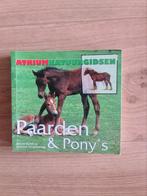 Paarden & Pony's - Atrium Natuurgidsen, Boeken, Natuur, Ophalen of Verzenden, Zo goed als nieuw, Overige onderwerpen, David Alderton