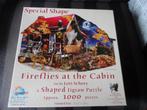 shaped Jisaw puzzle:  Fireflies at the Cabin, Hobby en Vrije tijd, Ophalen of Verzenden, 500 t/m 1500 stukjes, Zo goed als nieuw