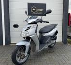Aprilia Sportcity Cube 300 | Motorscooter Lees Beschrijving, Scooter, Bedrijf, Minimaal motorrijbewijs A2, ABS