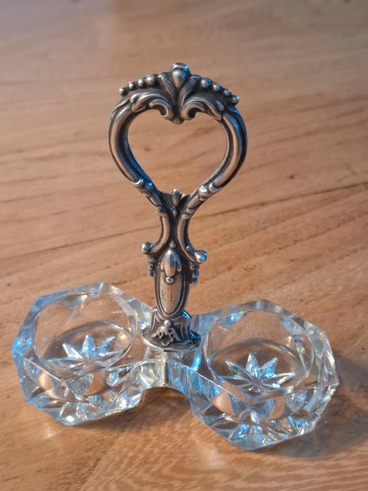Antiek Zilveren Zoutvat met Kristallen Bakjes, Antiek en Kunst, Antiek | Goud en Zilver, Zilver, Ophalen of Verzenden