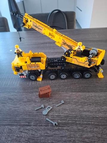 Technisch lego kraanwagen  beschikbaar voor biedingen