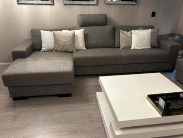 Pronto wonen lounge bank met hocker beschikbaar voor biedingen