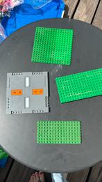 4 lego grondplaten netjes klein groen en grijs, Ophalen of Verzenden, Zo goed als nieuw