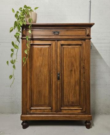 Antieke brocante eiken meidenkast vintage linnenkast kast  beschikbaar voor biedingen