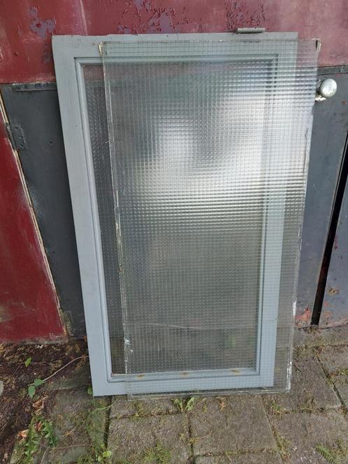 Raam plus gewapend draadglas, Doe-het-zelf en Verbouw, Glas en Ramen, Gebruikt, Gevelraam of Ruit, 120 tot 160 cm, Minder dan 80 cm