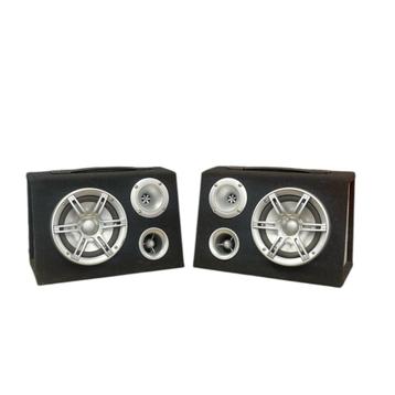 Speakers in box beschikbaar voor biedingen
