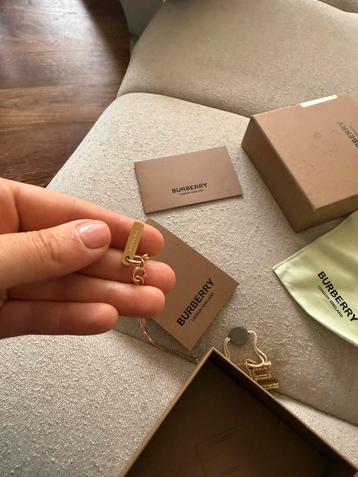 Burberry Gouden Ketting met Hanger - Nieuwstaat! beschikbaar voor biedingen