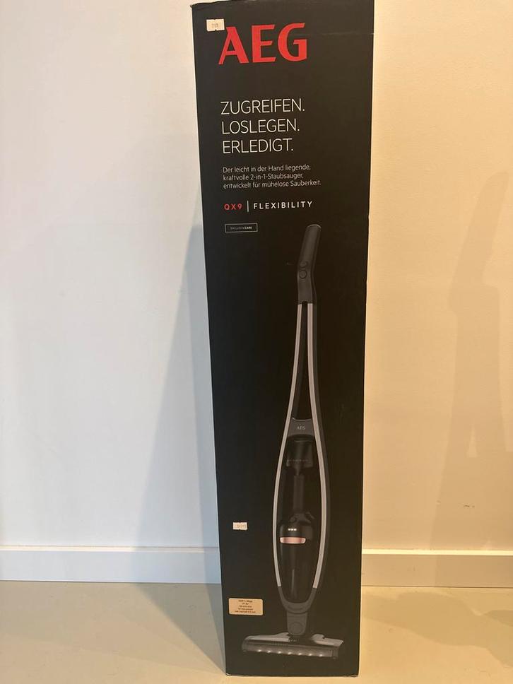 AEG QX9 Flexibiliteit Stofzuiger, Witgoed en Apparatuur, Stofzuigers, Gebruikt, Stofzuiger, Minder dan 1200 watt, Reservoir, Ophalen