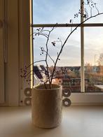 Serax Vaas Papier Maché - Stijlvol Design, Huis en Inrichting, Overige materialen, Wit, Ophalen of Verzenden, Zo goed als nieuw