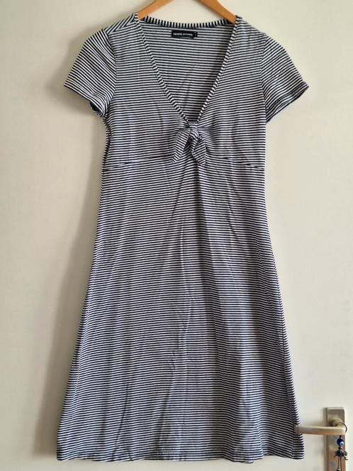 Vrolijk zomerjurkje in marineblauw met streepdessin, maat M, Kleding | Dames, Jurken, Zo goed als nieuw, Maat 38/40 (M), Blauw
