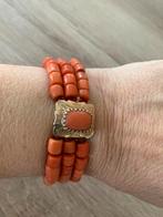 Antieke bloedkoralen armband 3 strengs 14K goud, Ophalen of Verzenden, Goud, Armband