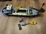 Lego Boot met Onderzeeër, Helikopter & Haaienkooi, Ophalen