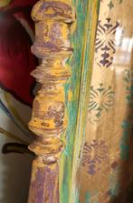 Boho/Houtsnijwerk/Gedenkkastje/Altaarkastje/Herdenkingskast, Antiek en Kunst, Ophalen of Verzenden