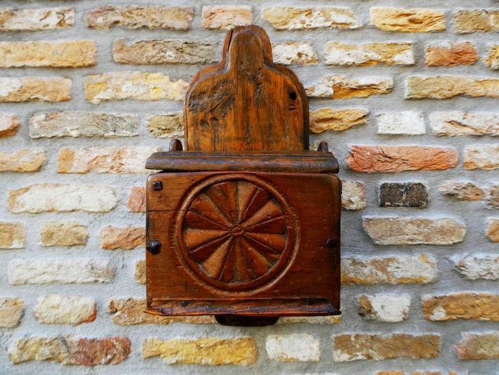 18e Eeuwse zware antieke primitieve Franse zoutkist zoutbak, Antiek en Kunst, Antiek | Keukenbenodigdheden, Ophalen of Verzenden