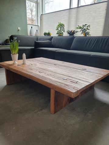 Massief hout bijzondere salontafel 