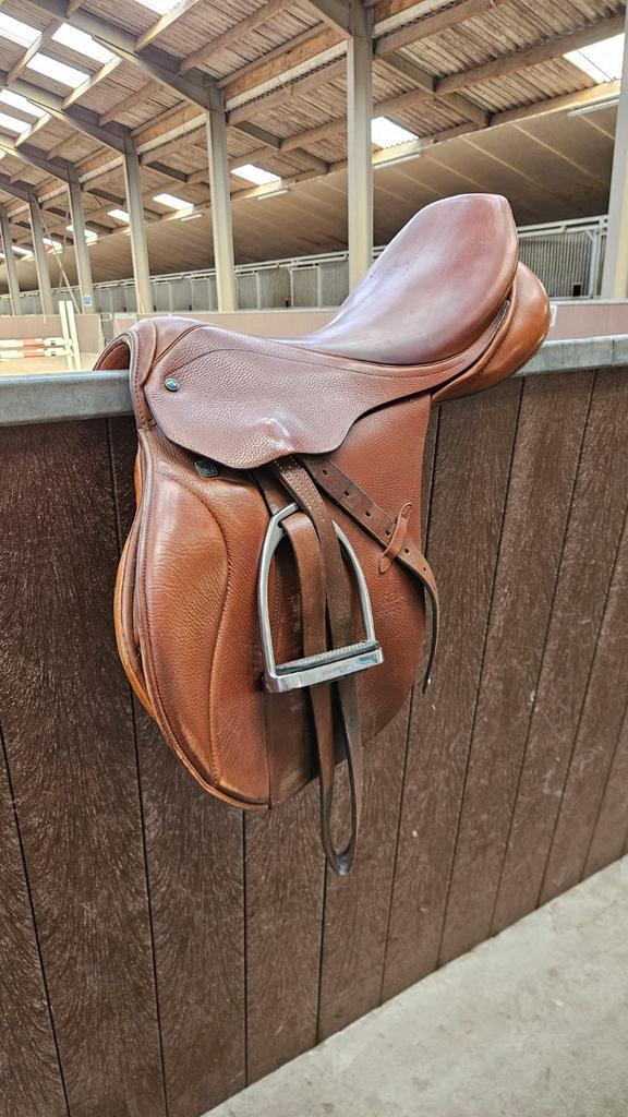 ZGAN Stubben veelzijdigheidszadel, Dieren en Toebehoren, Paarden en Pony's | Zadels, Zo goed als nieuw, Ophalen of Verzenden