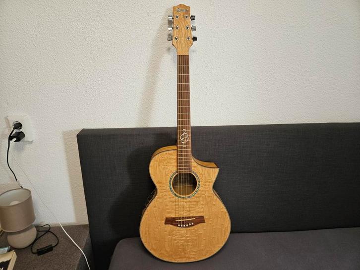 Ibanez EWC30A Akoestische Gitaar met Element, Muziek en Instrumenten, Snaarinstrumenten | Gitaren | Akoestisch, Gebruikt, Western- of Steelstringgitaar