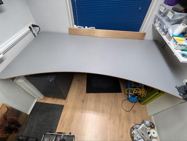 Bureau / Werkbank *** Gratis ***, Huis en Inrichting, Bureaus, Gebruikt, Bureau, In hoogte verstelbaar, Ophalen