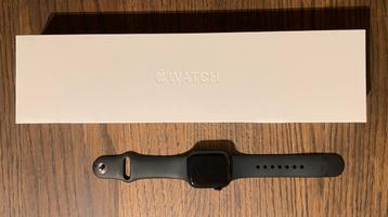 Apple Watch series 7 midnight 41 mm beschikbaar voor biedingen