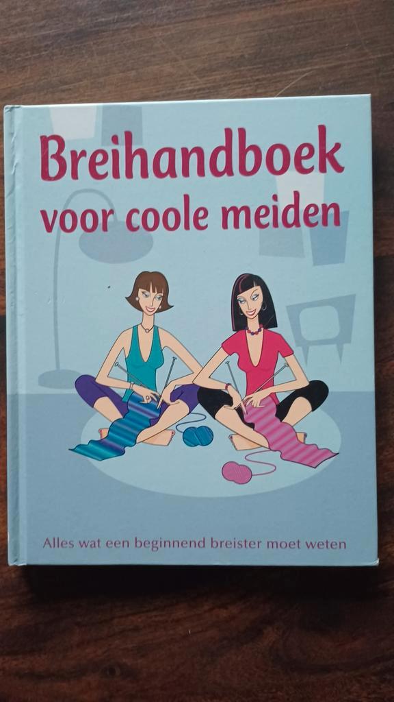 Breihandboek voor coole meiden., Hobby en Vrije tijd, Breien en Haken, Zo goed als nieuw, Breien, Patroon of Boek, Ophalen of Verzenden