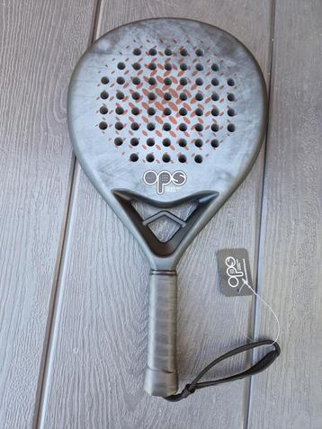 Padel racket carbon OPS HEX12K NIEUW   beschikbaar voor biedingen