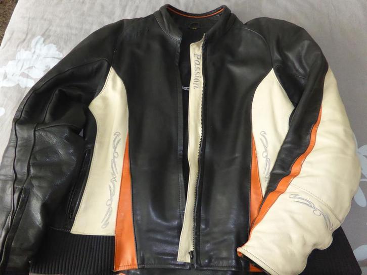 Zwart leren motorjasje mt. 48 getailleerd (difi), Motoren, Kleding | Motorkleding, Jas | leer, Dames, Heren, Tweedehands, Ophalen of Verzenden