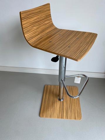 Verstelbare barkruk Biebi showroom model beschikbaar voor biedingen