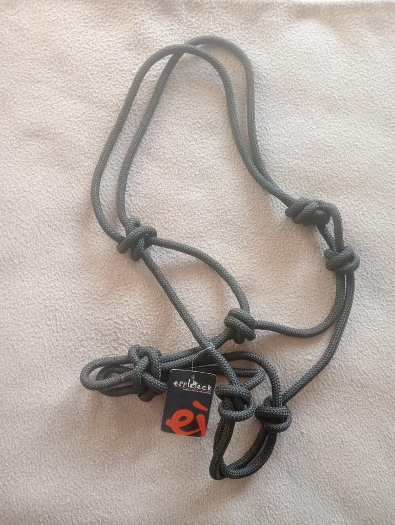 Nieuw zwart knoop touw halster mt full, Dieren en Toebehoren, Paarden en Pony's | Overige Paardenspullen, Ophalen of Verzenden