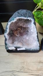 Amethist geode Brazilië tweeling, Verzamelen, Mineralen en Fossielen, Ophalen of Verzenden, Mineraal