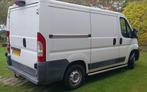 Peugeot Boxer 330 2.2 HDI 120 L1h1 2011 - APK tot 12-11-2026, Auto's, Bestelauto's, Voorwielaandrijving, Euro 5, Stof, 1831 kg