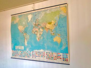 Grote wereldkaart,grote wereld wandkaart beschikbaar voor biedingen