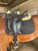 Kent & Masters dressuur zadel type MDM, 17 inch, Dieren en Toebehoren, Paarden en Pony's | Zadels, Ophalen of Verzenden, Gebruikt
