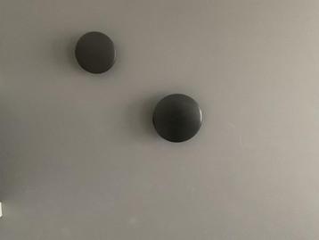 Muuto dots zwart hout kapstok haak knoppen 2 stuks  beschikbaar voor biedingen