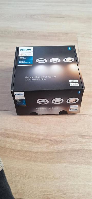philips hue  beschikbaar voor biedingen