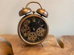 Vintage Look Klok met Tandwielen, Ophalen of Verzenden, Zo goed als nieuw, Analoog, Wekker of Tafelklok