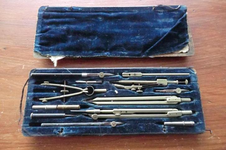 antieke passerset Präcision DRP EO Richter&co, Antiek en Kunst, Antiek | Gereedschap en Instrumenten, Ophalen of Verzenden